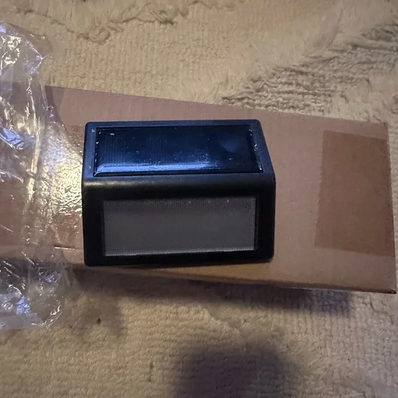 LED Solar Step Lights 10 Pack - Picture 2 of 5